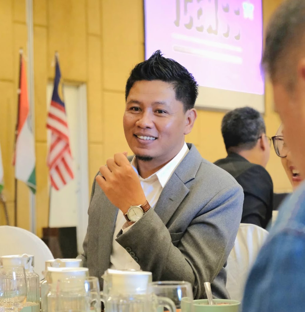 Dr. Romdhi Fatkhur Rozi, M.Med.Kom